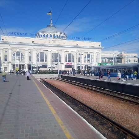 Двухкомнатная Квартира Лофт В Центре Одессы Новострой Рядом С Вокзалом 5 Минут До Дерибасовской И Аркадии Odessa Esterno foto